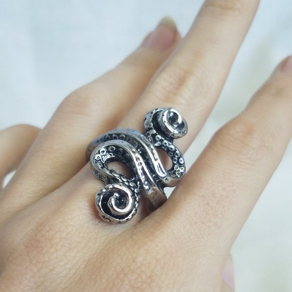 Alchemy Tentacle Ring - Picture 3 of 6